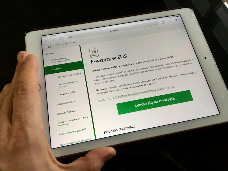 Spora liczba zwolnień lekarskich, ZUS zachęca do e-wizyty
