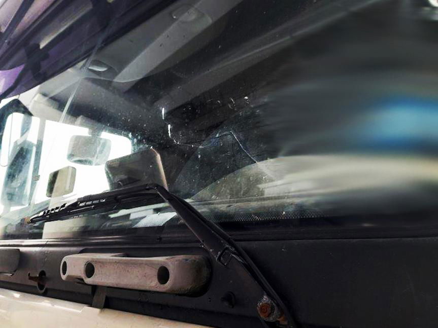 Jechał z naczepą bez dwóch kół