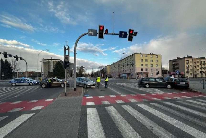 Zderzenie trzech samochodów w Stalowej Woli