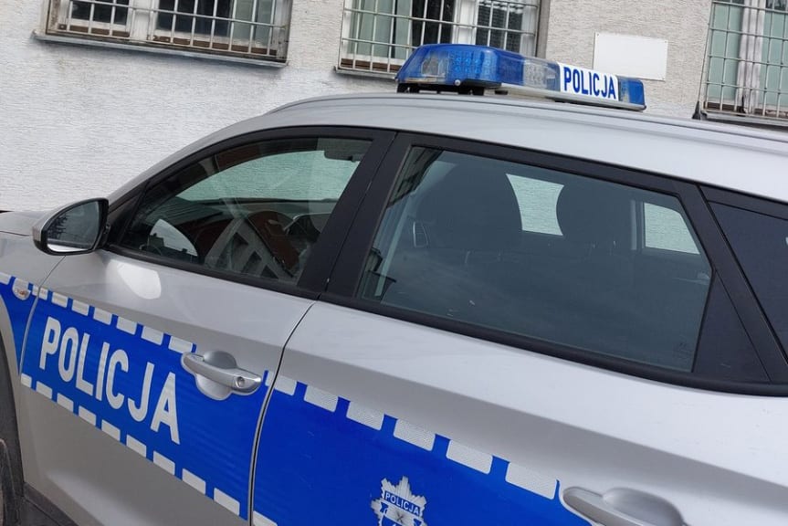 Pił alkohol i wpadł. Był poszukiwany