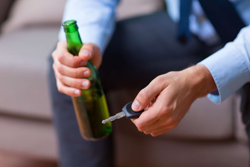 Kierował bez uprawnień i po pijaku