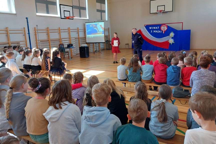 Symbole historii i "Miś Wojtek" tematem spotkań z dziećmi