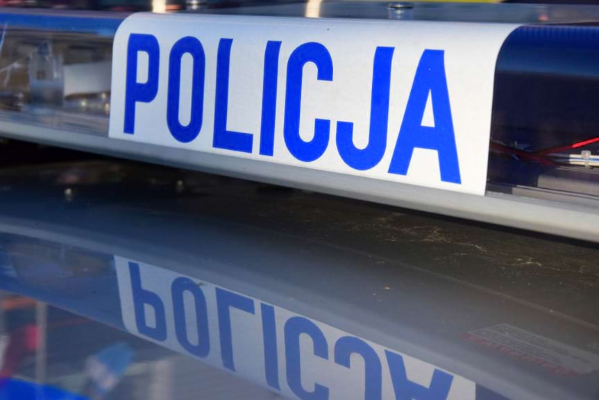 Uderzył w zaparkowane samochody