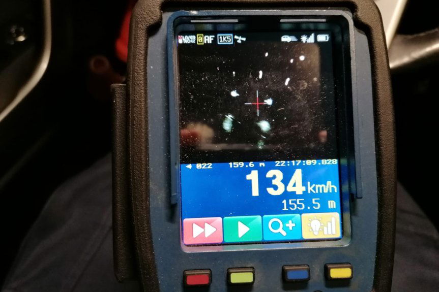 Pędził w obszarze zabudowanym z prędkością 134 km/h