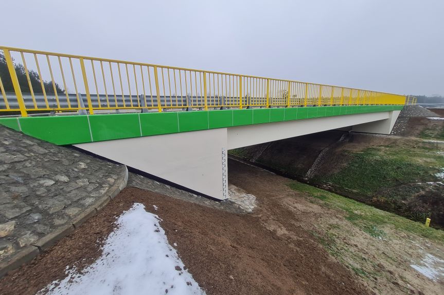 Zakończono budowę mostu w Żabnie na rzece Jodłówka