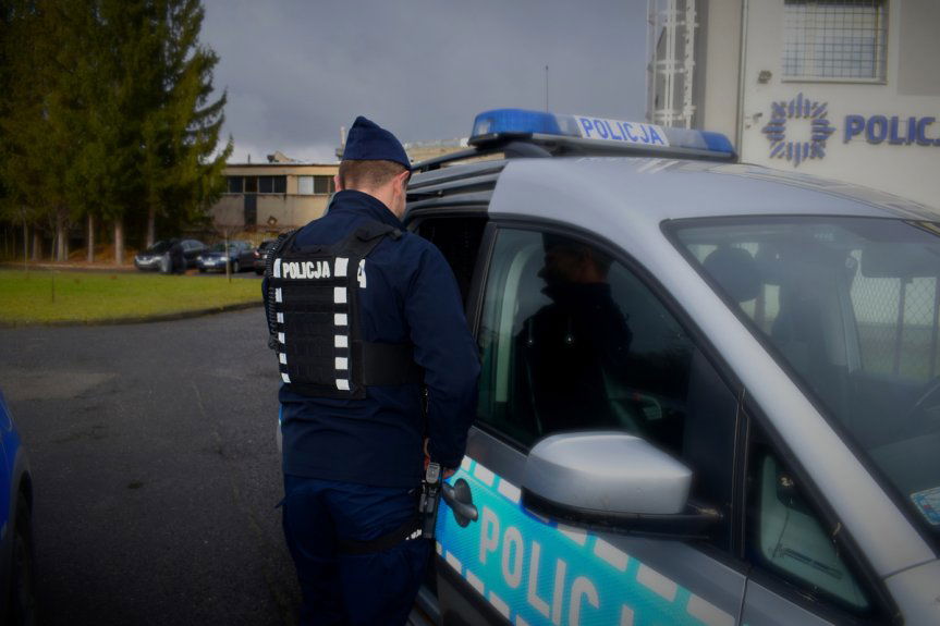 Czworo poszukiwanych zatrzymanych przez ropczyckich policjantów