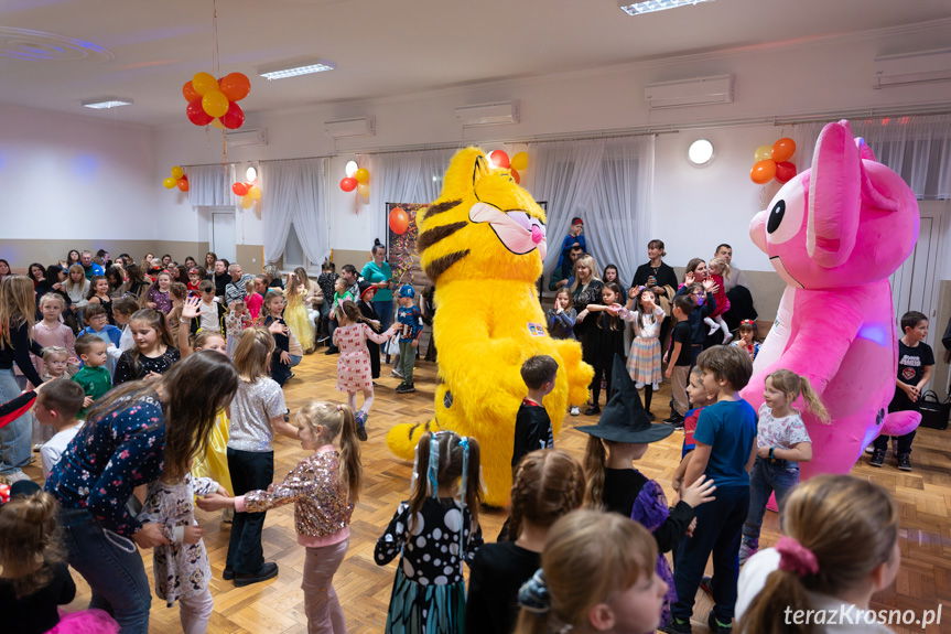 Zabawa andrzejkowa dla dzieci w Zręcinie