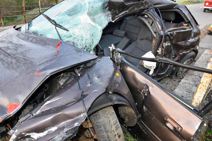 Nietrzeźwy uderzył w bariery w Lipnicy Dolnej