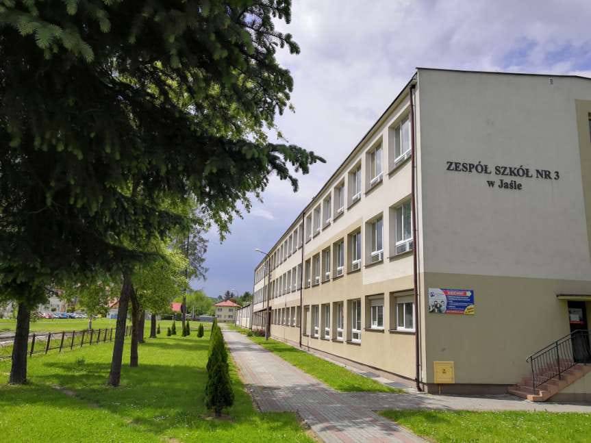 Sukcesy uczniów jasielskiego "Chemika"