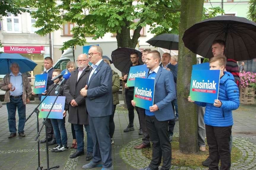 Poseł Mieczysław Kasprzak na rynku w Jaśle: dość nienawiści i dzielenia Polaków!