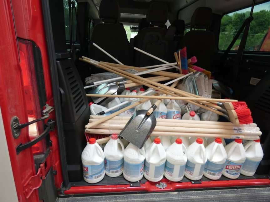 Strażacy ze Słowacji z darami w Trzcinicy