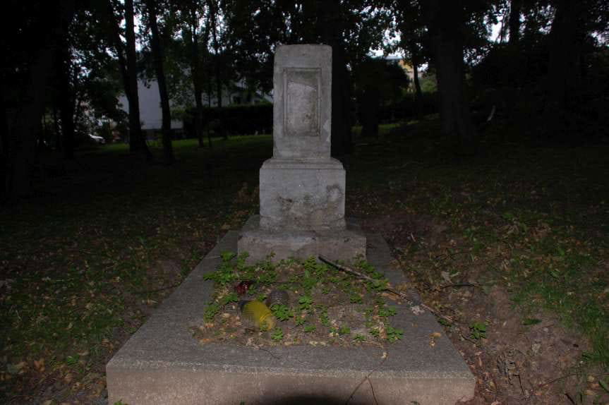 Jasło. Zgoda na porozumienie w sprawie opieki nad cmentarzem wojennym