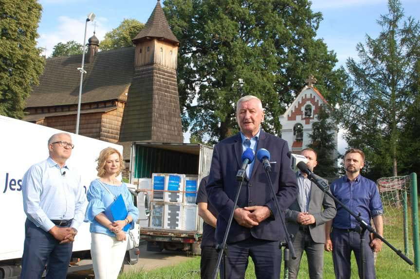 Trzcinica. Kuchenki gazowe i pralki dla powodzian od Fundacji PGNiG