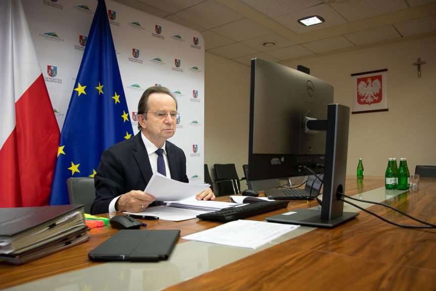 Popowodziowe straty. Pomoc sejmiku województwa dla powiatu jasielskiego, gminy Jasło i miasta Jasła