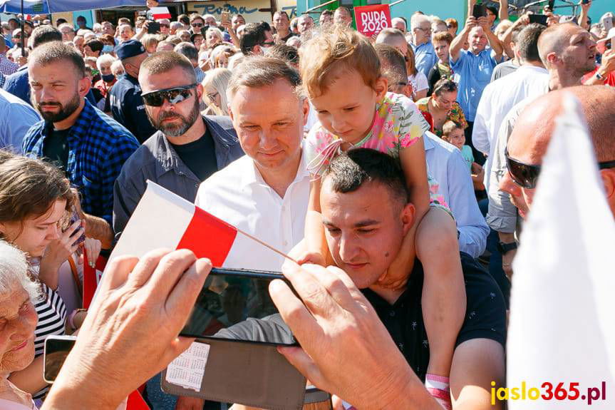 Tłumy w Jaśle na spotkaniu z prezydentem Andrzejem Dudą