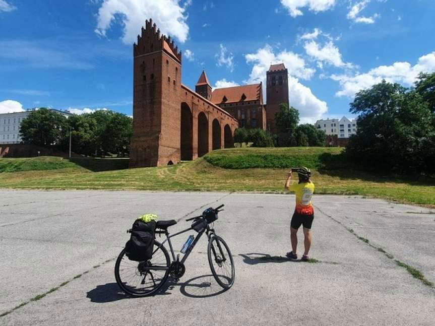 Z Jasła do Sopotu "wykręcili" 21 410 złotych dla Domu Dziecka w Kołaczycach.
