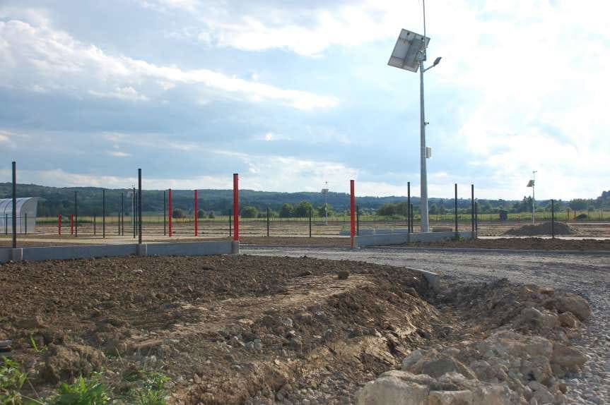 Czeluśnica. Powstaje nowoczesny stadion