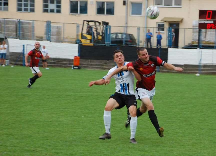 Piłka nożna. IV liga podkarpacka. Falstart Czarnych Jasło. JKS Jarosław wyraźnie lepszy od beniaminka