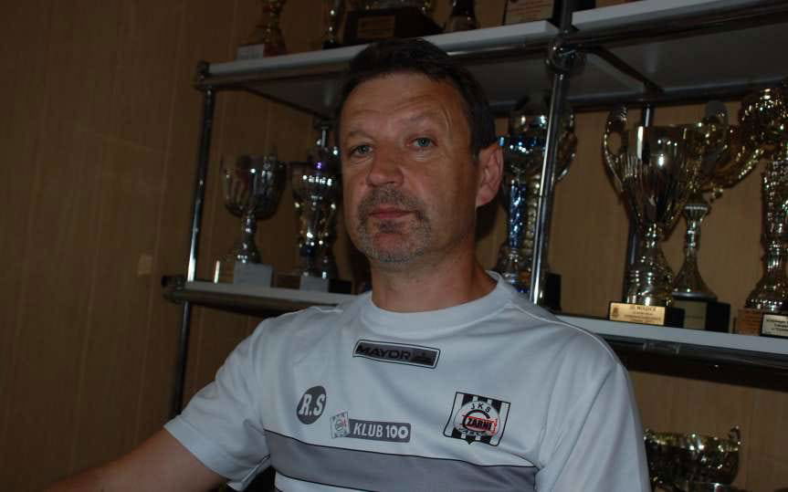 Piłka nożna. IV liga podkarpacka. Falstart Czarnych Jasło. JKS Jarosław wyraźnie lepszy od beniaminka