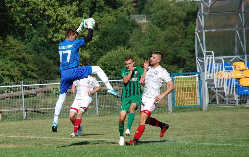 Piłka nożna. V liga krośnieńska. Ostoja nadal przegrywa. Drugie zwycięstwo Tempa. Pierwszy punkt Skołyszyna