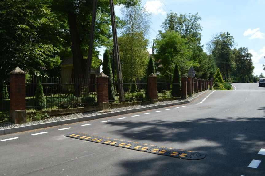 Osobnica. Wyremontowana droga