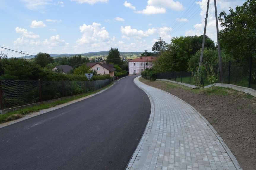 Osobnica. Wyremontowana droga