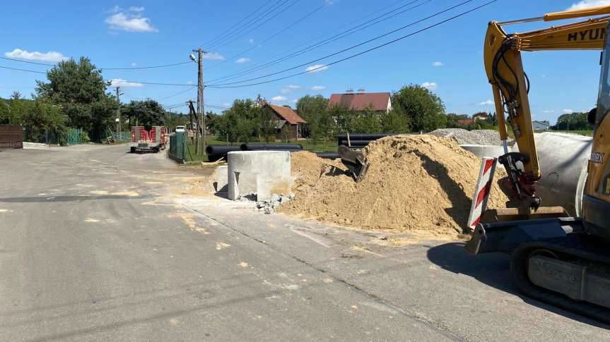 Warzyce. Ciąg dalszy przebudowy gminnej drogi