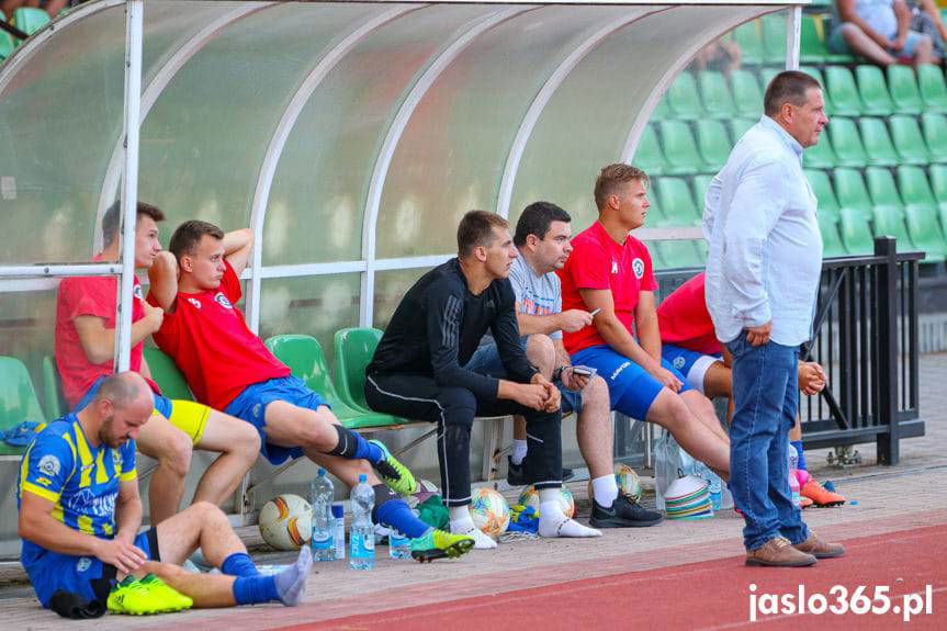 Piłka nożna. V liga krośnieńska. Pierwsze i zaskakujące zwycięstwo Ostoi Kołaczyce