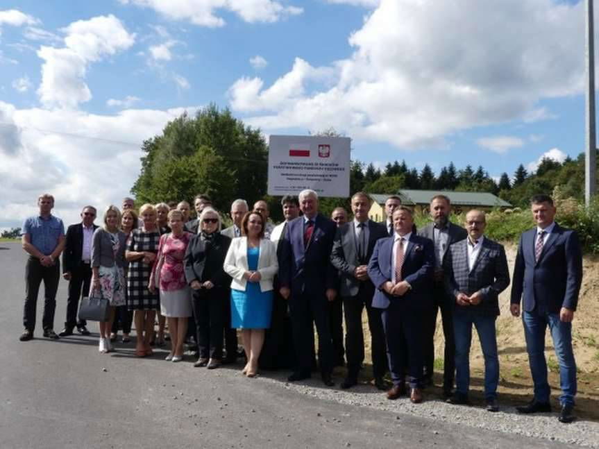 Powiat jasielski. Zakończony remont drogi Lisów - Święcany