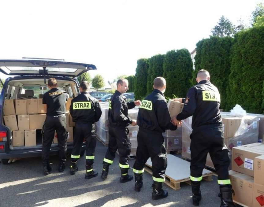 Powiat jasielski. Płyn do dezynfekcji i maseczki dla szkół