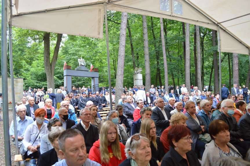 Warzyce. Modlitwa i pamięć o ofiarach niemieckiego barbarzyństwa