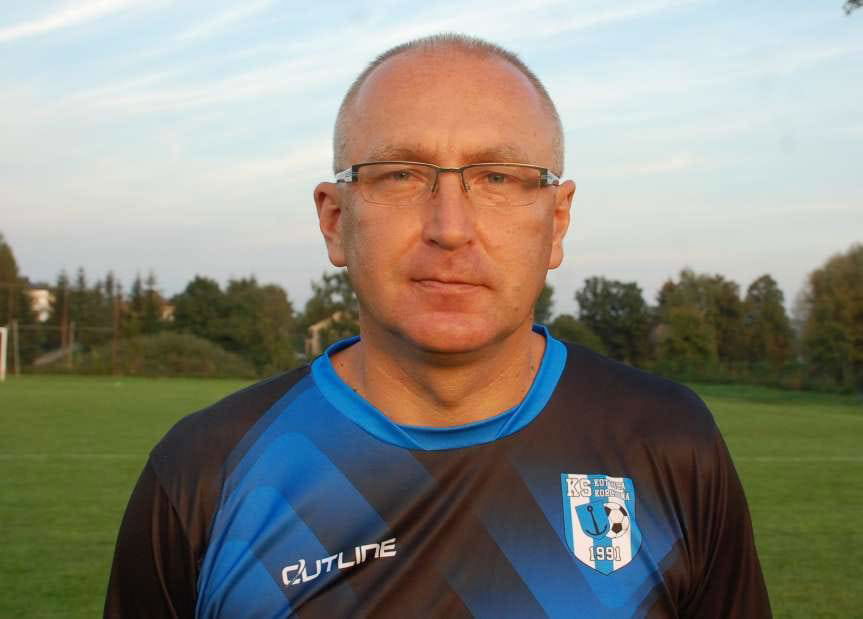 Piłka nożna. V liga krośnieńska. Trwa zwycięska passa Tempa Nienaszów. Cztery gole Marcina Walczyka!