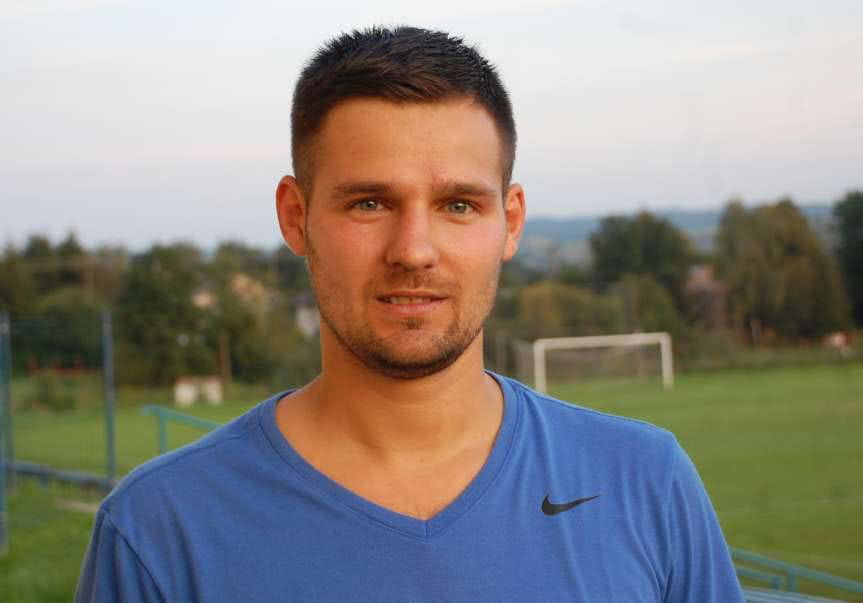 Piłka nożna. V liga krośnieńska. Trwa zwycięska passa Tempa Nienaszów. Cztery gole Marcina Walczyka!