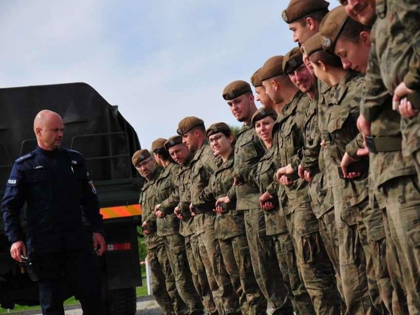 Jasło. Policjanci szkolili żołnierzy