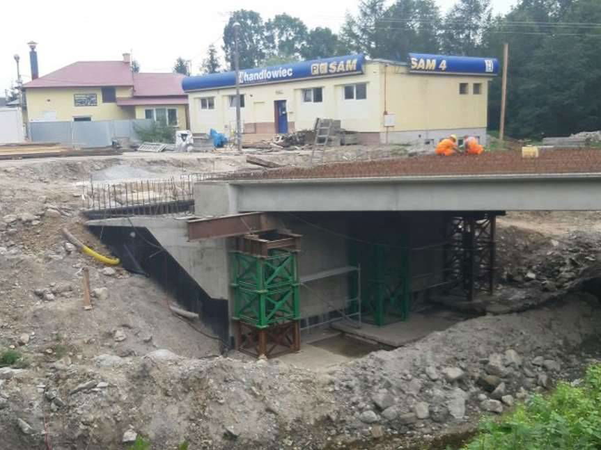 Powiat jasielski. Przebudowa mostów w Desznicy i Cieklinie