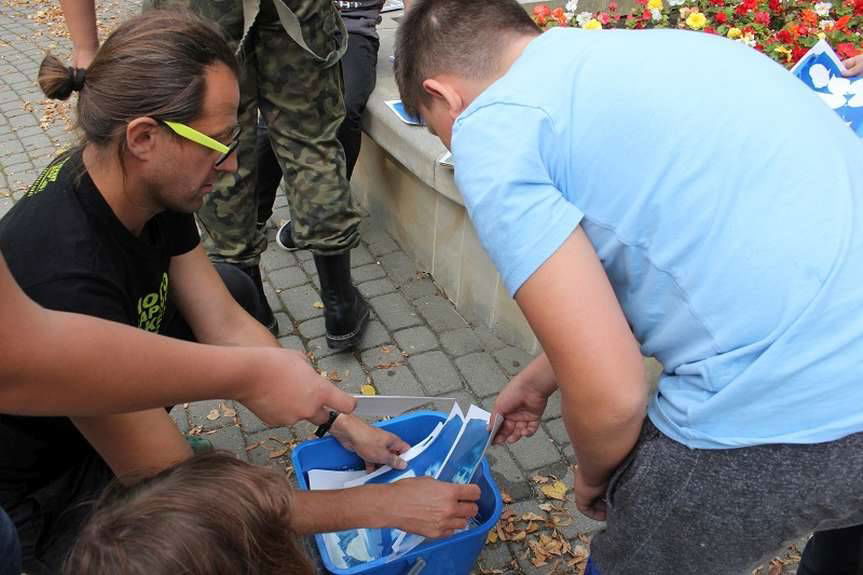 Miejska Biblioteka Publiczna w Jaśle. Pod powiekami światła - warsztaty fotograficzne z Pawłem Kulą