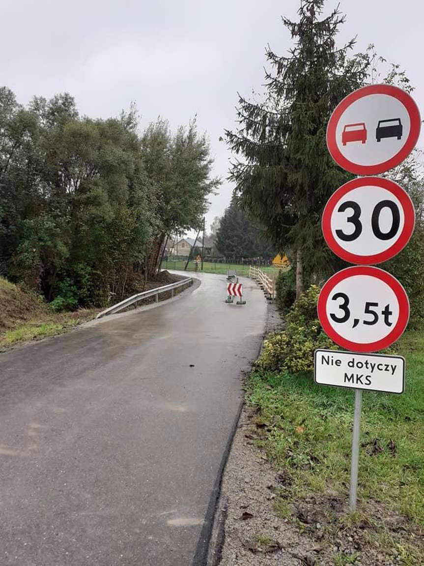 Warzyce. Można przejechać przez przepust