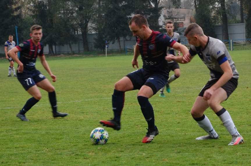 Piłka nożna. V liga krośnieńska. Zabójcza skuteczność Ostoi Kołaczyce. LKS Czeluśnica wygrywa w Posadzie Górnej!