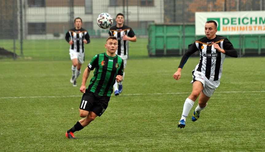 Piłka nożna. IV liga podkarpacka. Honorowa porażka Czarnych Jasło w Stalowej Woli