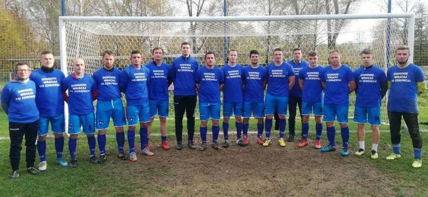 Piłka nożna. V liga krośnieńska. Twierdza w Nienaszowie zdobyta przez lidera. Remisy Skołyszyna i Ostoi. Porażka Czeluśnicy