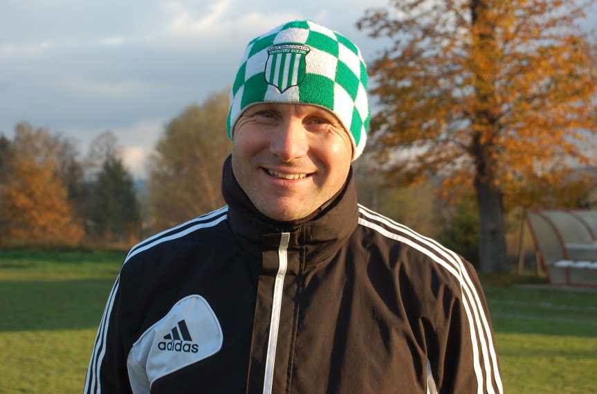 Piłka nożna. V liga krośnieńska. Twierdza w Nienaszowie zdobyta przez lidera. Remisy Skołyszyna i Ostoi. Porażka Czeluśnicy