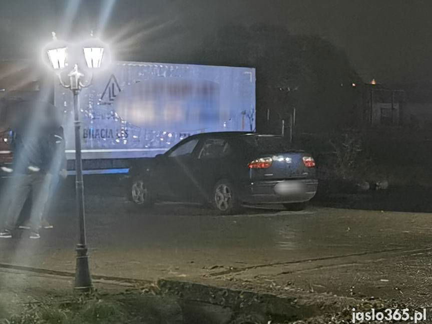 Zderzenie na skrzyżowaniu w Jaśle