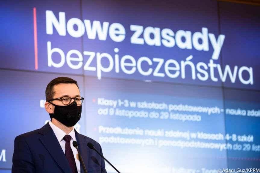 Rząd wprowadził kolejne obostrzenia w walce z koronawirusem