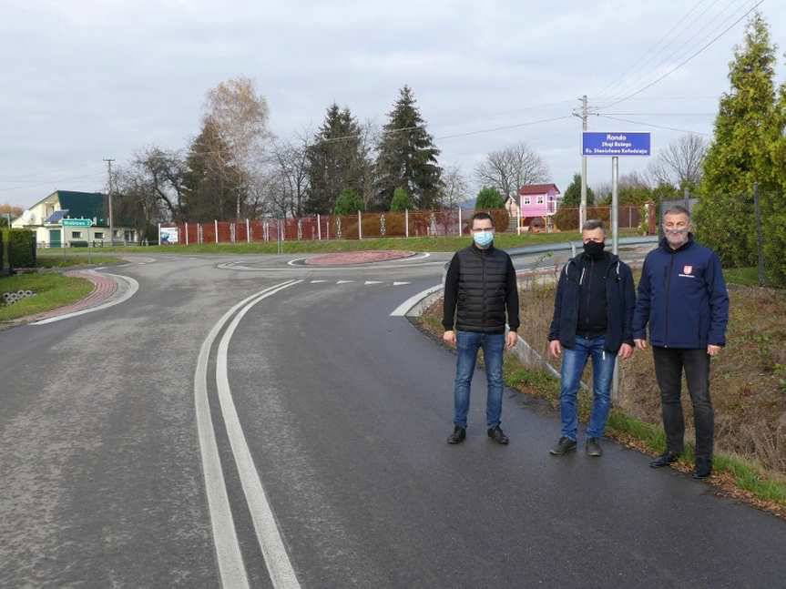 Ksiądz Stanisław Kołodziej patronem ronda w Bączalu Górnym