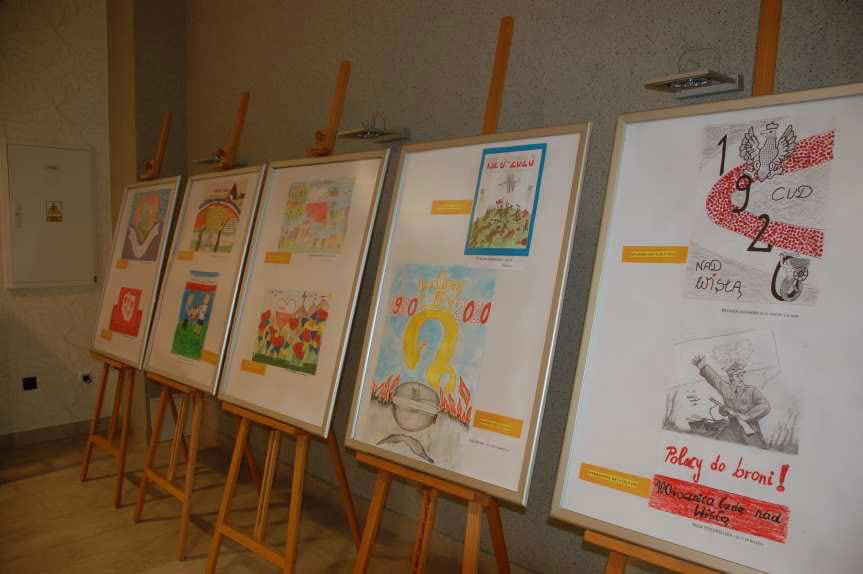 Nagrody i wyróżnienia w XIV Przeglądzie Twórczości Plastycznej Dzieci i Młodzieży