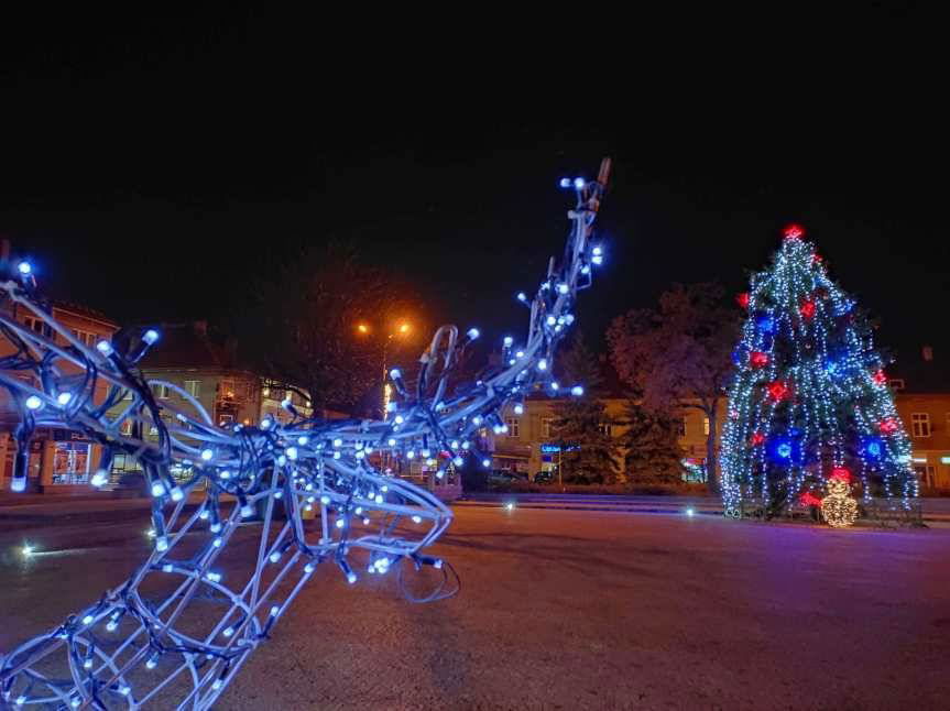 Świąteczne iluminacje na ulicach Jasła