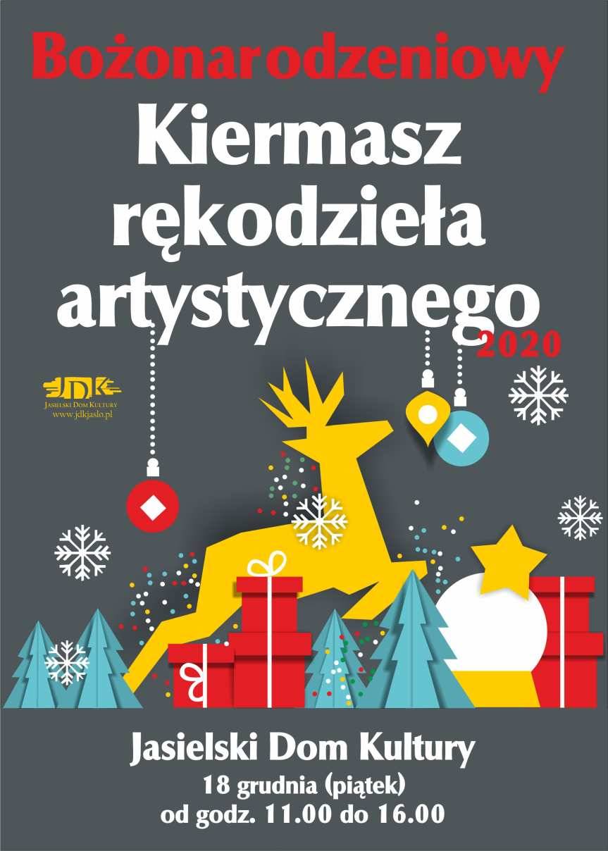 Bożonarodzeniowy kiermasz przed Jasielskim Domem Kultury