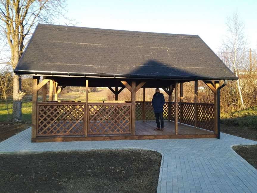 Wybudowana altana w Lisowie