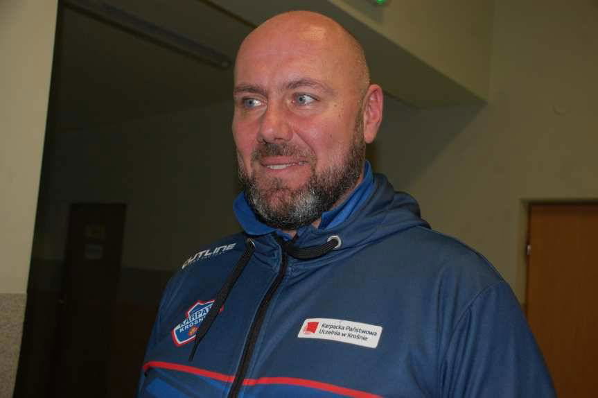 Siatkówka. II liga mężczyzn. W derbach MKS MOSiR Jasło lepszy od Karpat Krosno