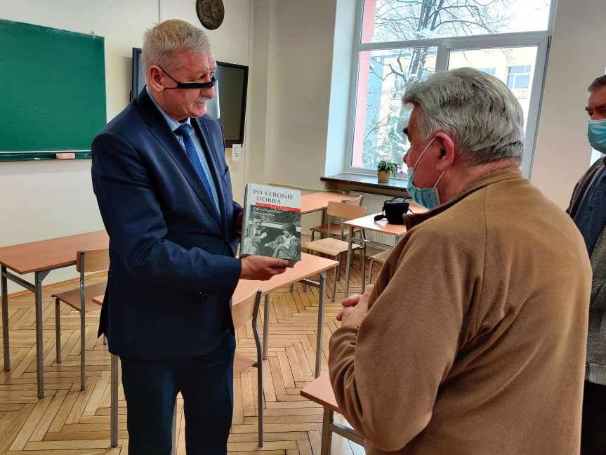 Powstała sala historyczna w jasielskim I LO